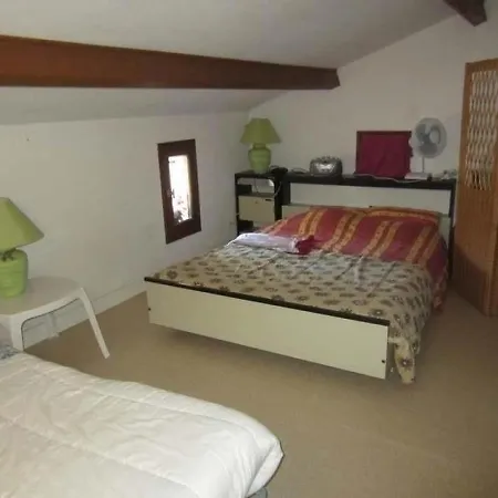 House S/gironde Maisonnette De Vacances A Deux Pas De La Plage *